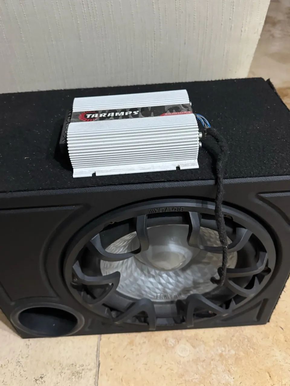 Subwoofer e modulo 