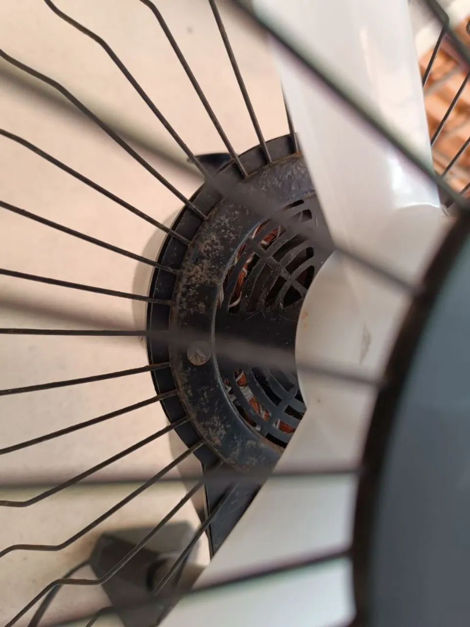 Ventilador de parede Arge Twister 60 cm 127v funcionando perfeitamente. (Bangu, próx shop) - Foto 3