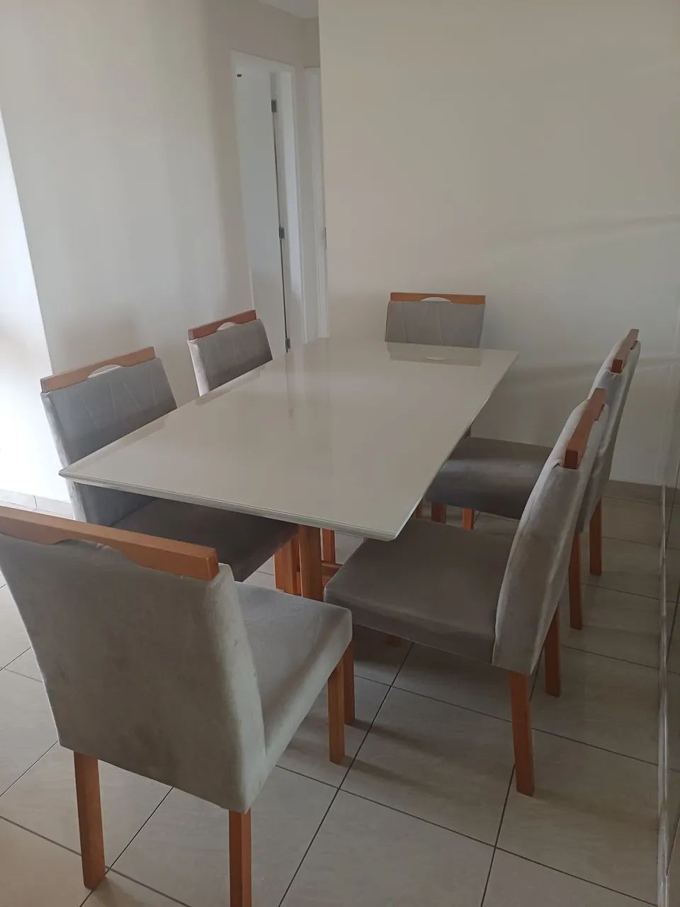 Mesa com 6 cadeiras  - Foto 3