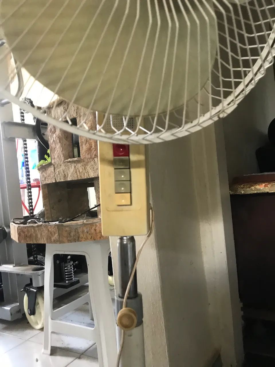 Ventilador de chão de 4 velocidade regulável  - Foto 2