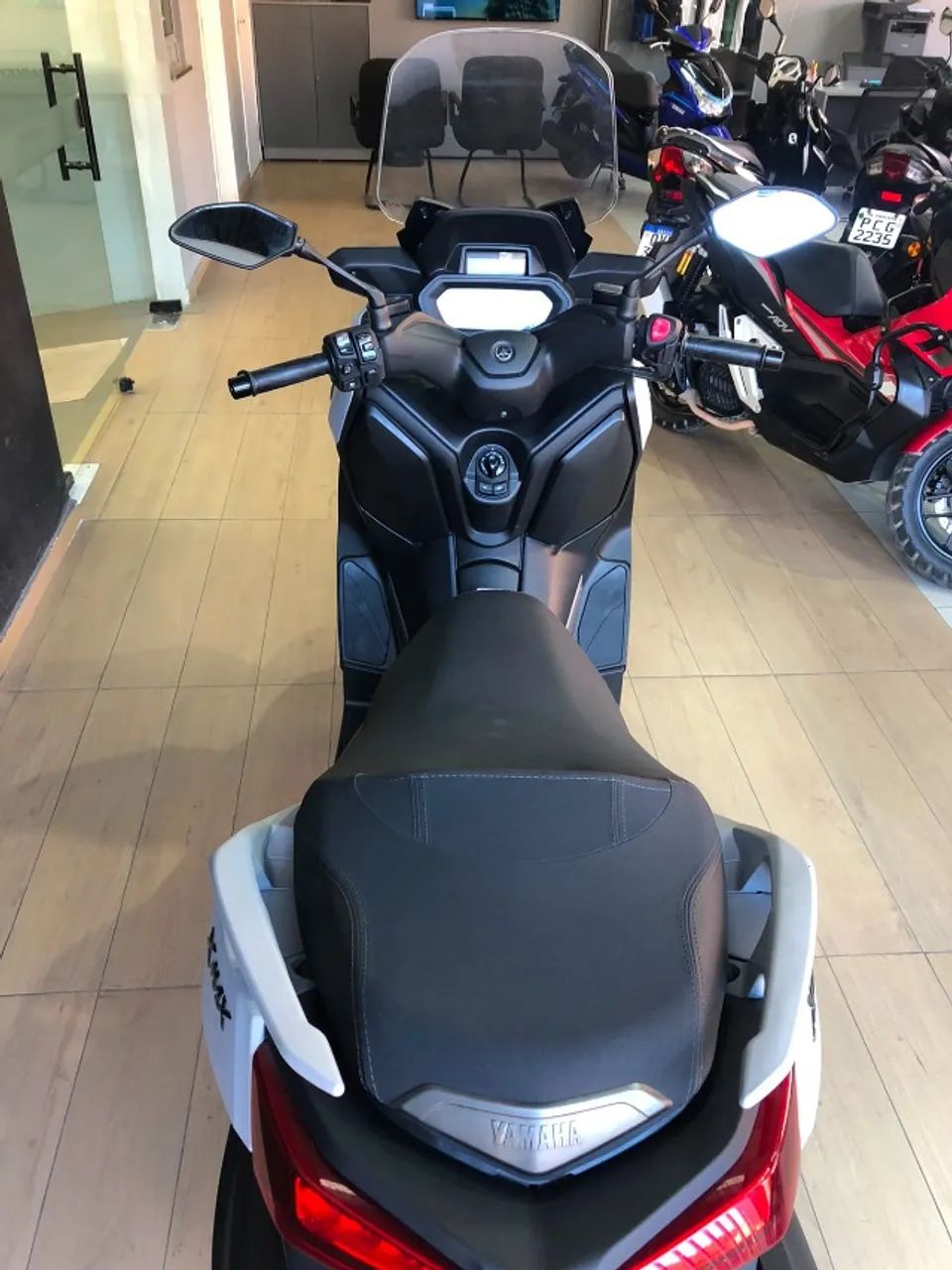 YAMAHA XMAX 250 CONNECTED 2025! - Foto 3