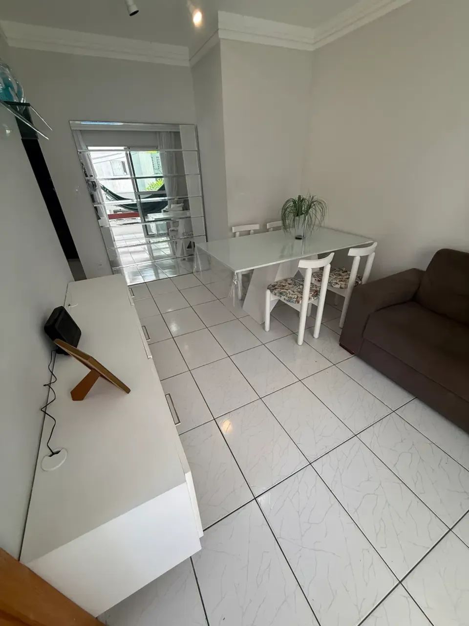 2/4 mobiliado com varanda - Foto 3