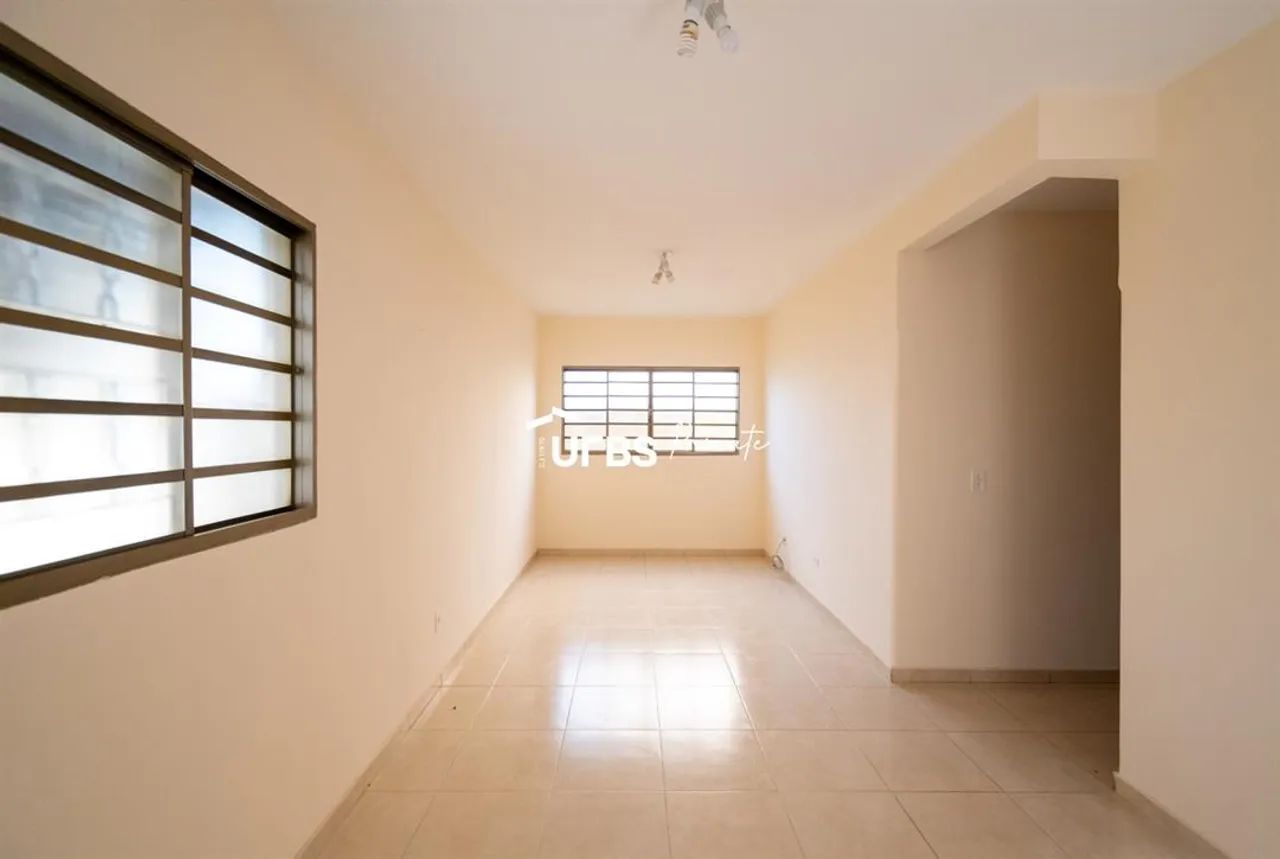 0 - Casa 3 quartos, sendo 1 suíte - Foto 2