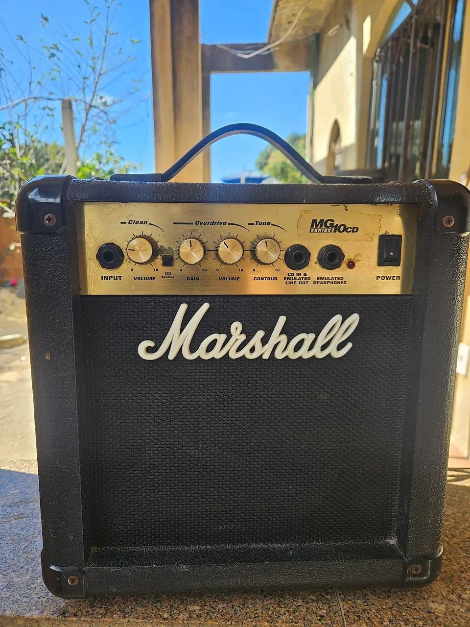 marshall mg10cd 10watts