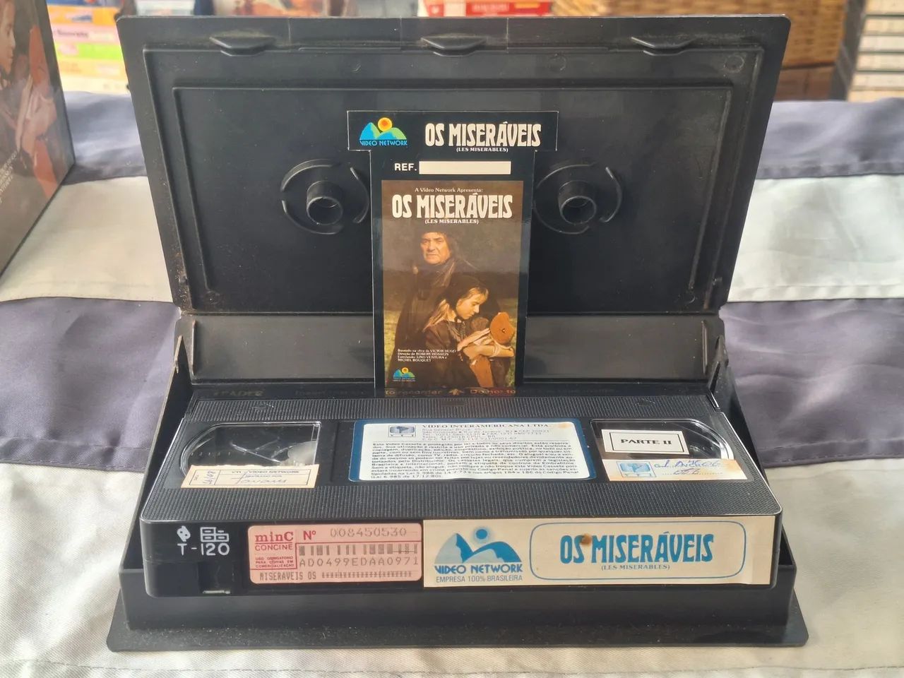 VHS Os Miseráveis Parte 1 e Parte 2  - Foto 4