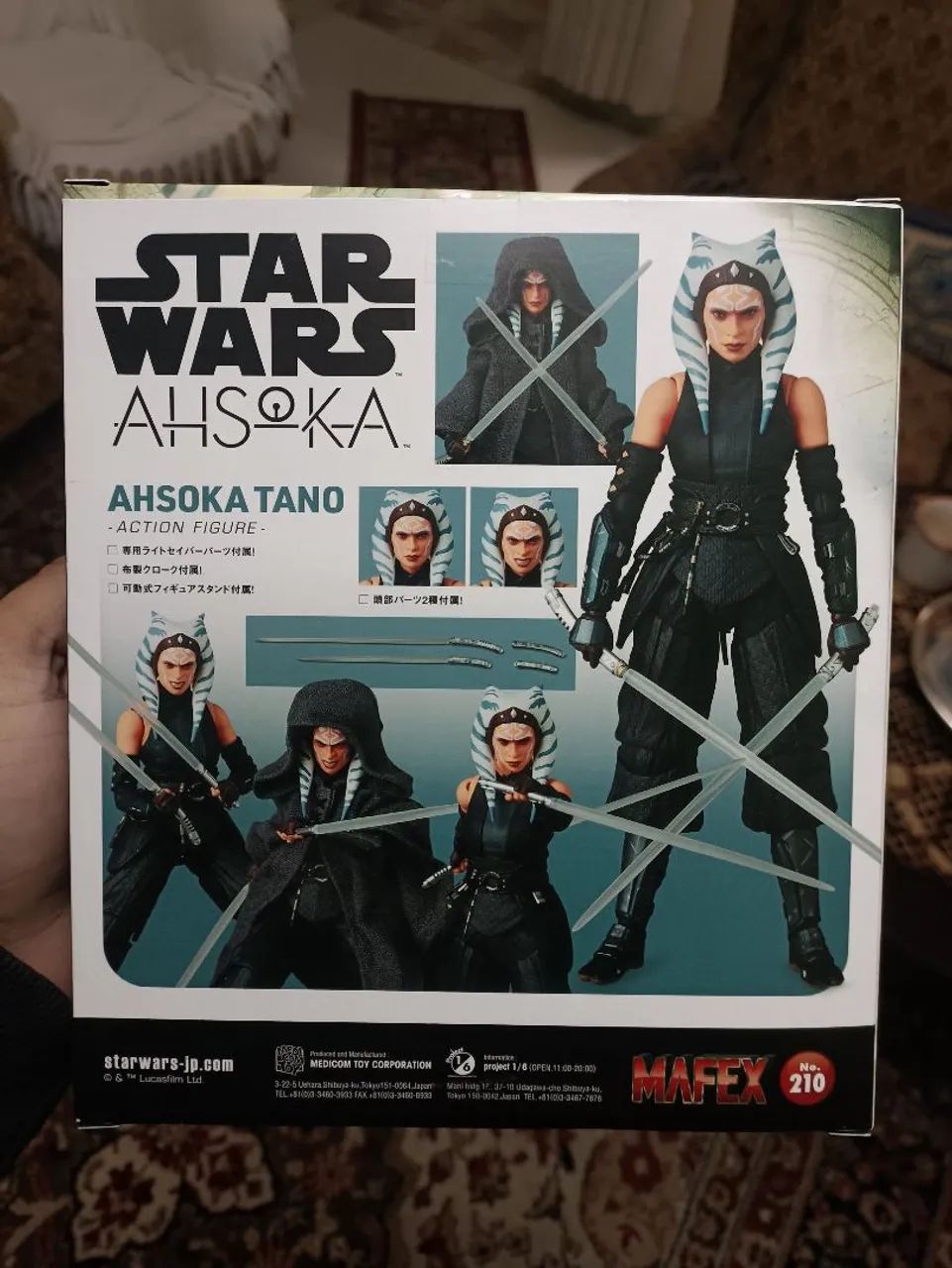 Star Wars - AHSOKA Mafex action figure - Brinquedos e Jogos