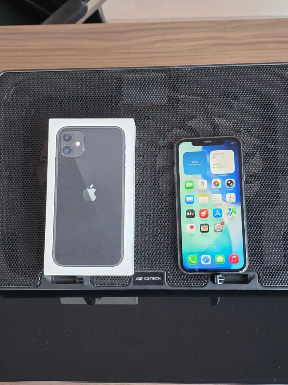 Iphone 11 (impecável, todo original de fábrica) 128Gb