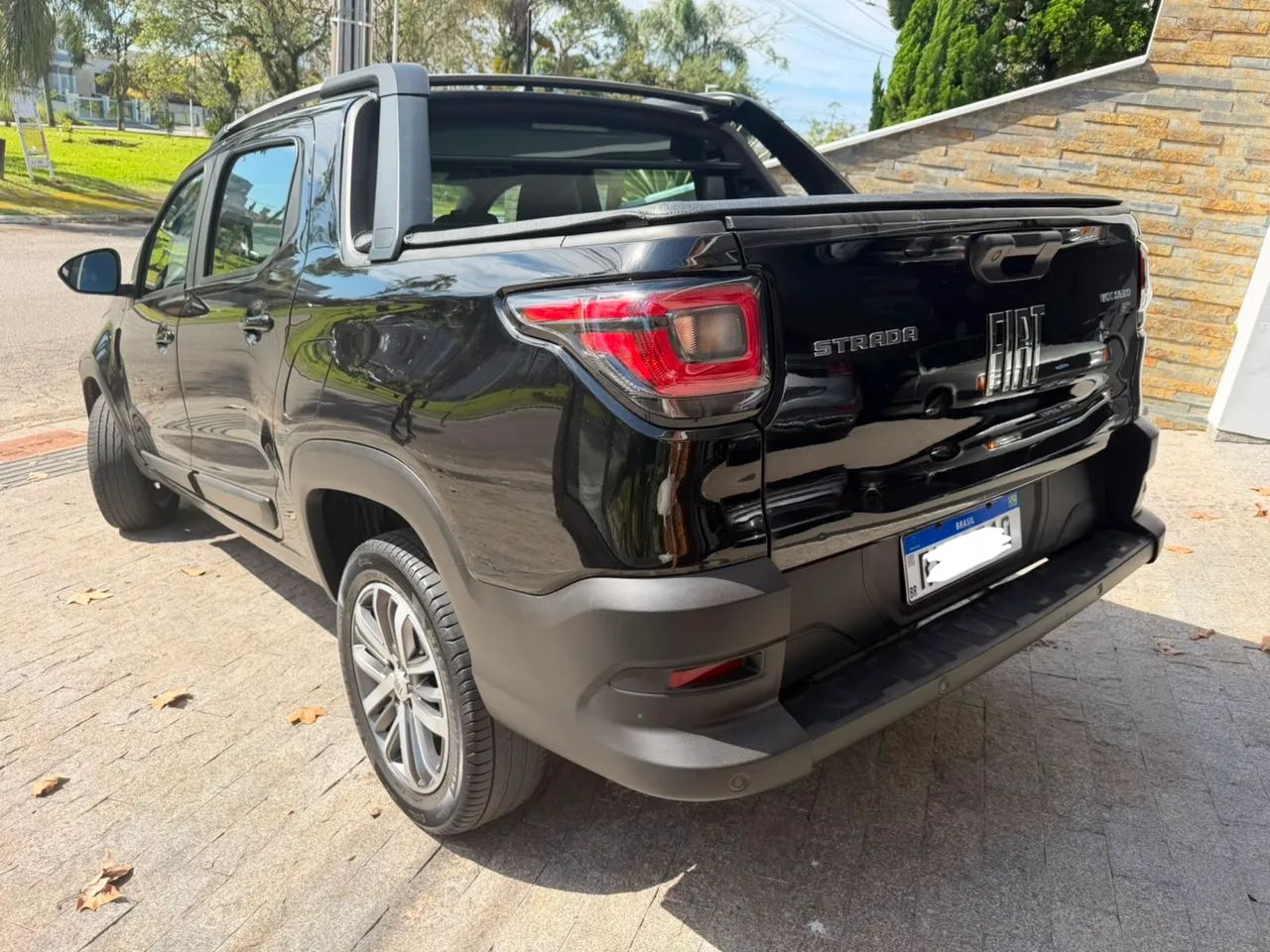 Fiat Strada Volcano 1.3 Flex 8V CD Aut. 2023 - Foto 2