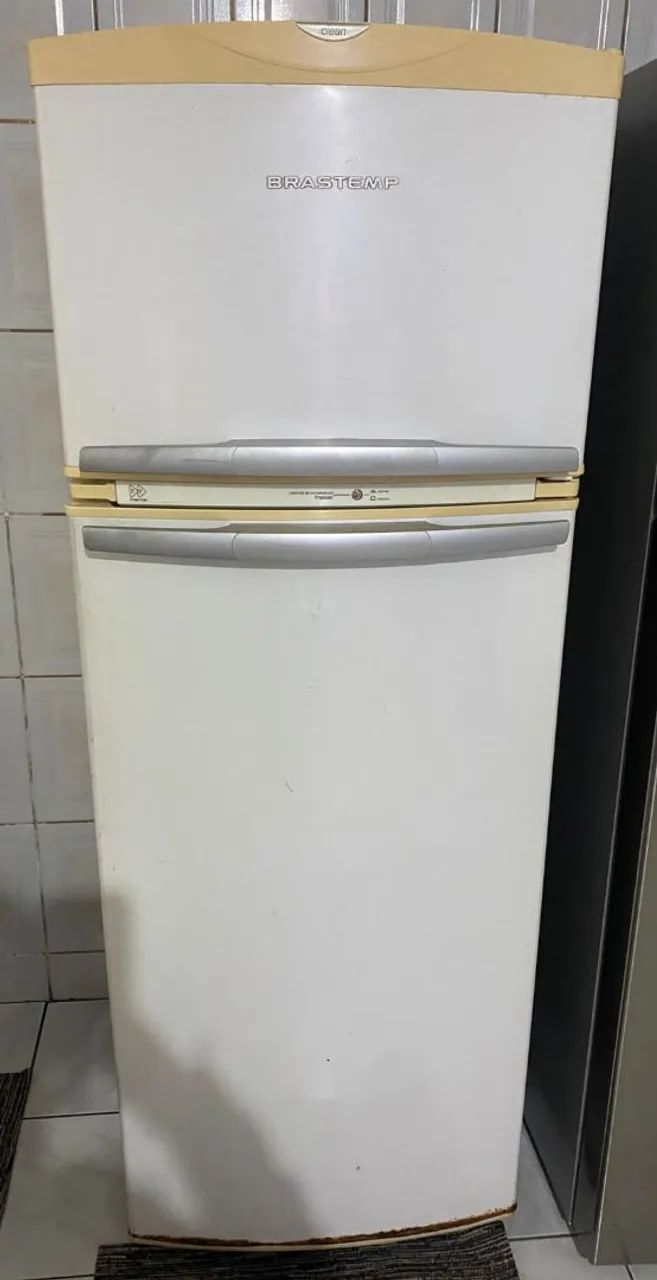 Geladeira Electrolux 332 litros