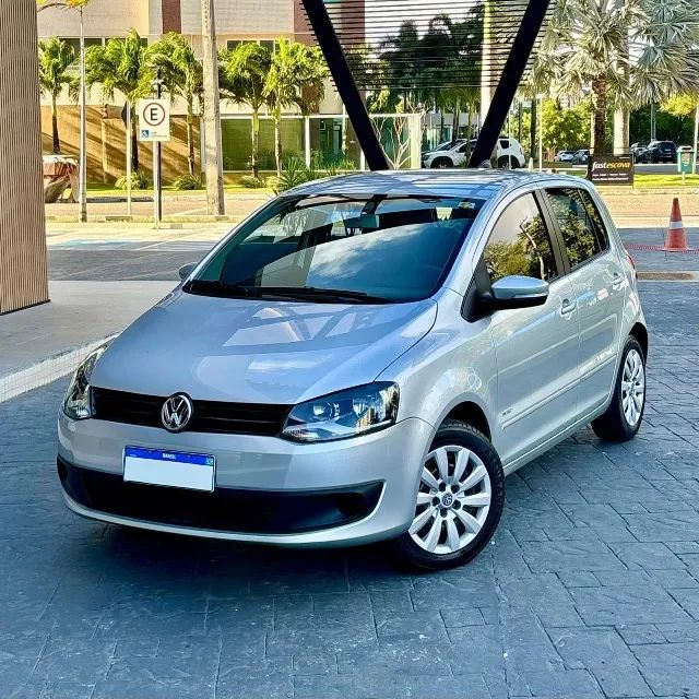 Volkswagen Fox Fox 1.0 Mi Total Flex 8V 5p 2013