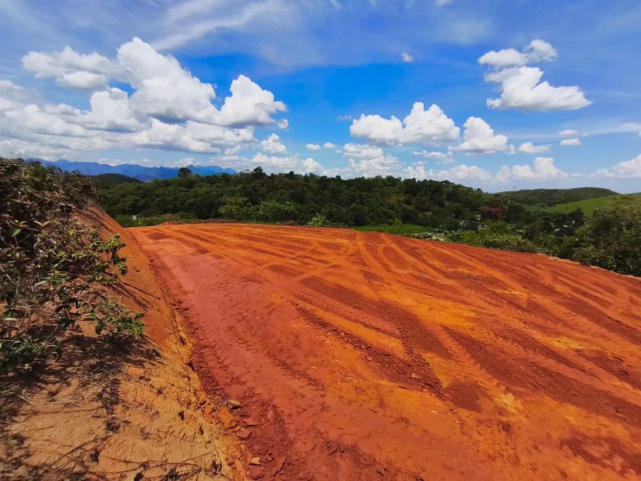Terreno em Xerém 4 mil m2 aceito veículo  - Foto 2