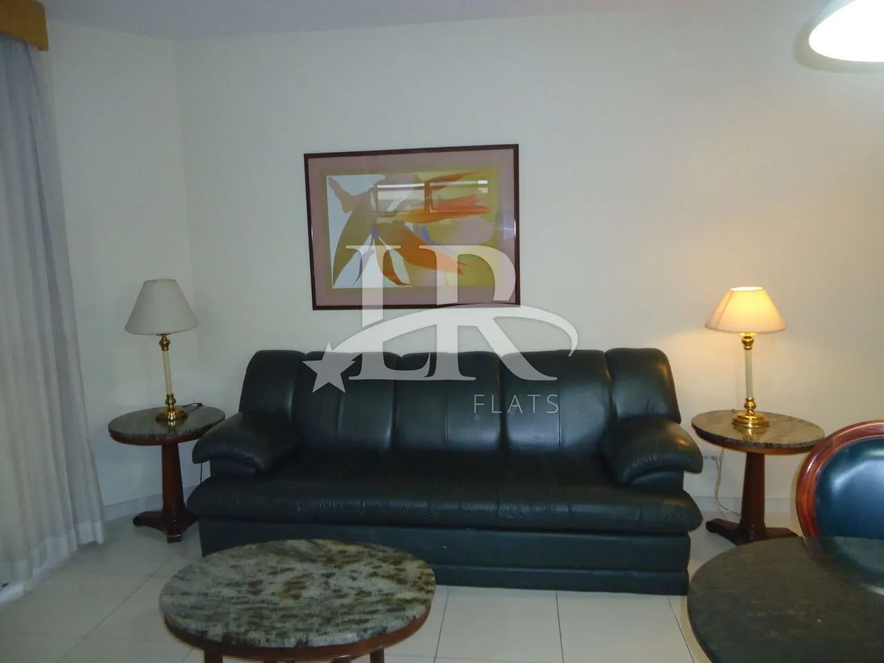 LR Flats apartamentos e studios - Flat 1 quarto, 50m² com lavanderia para alugar na Bela V