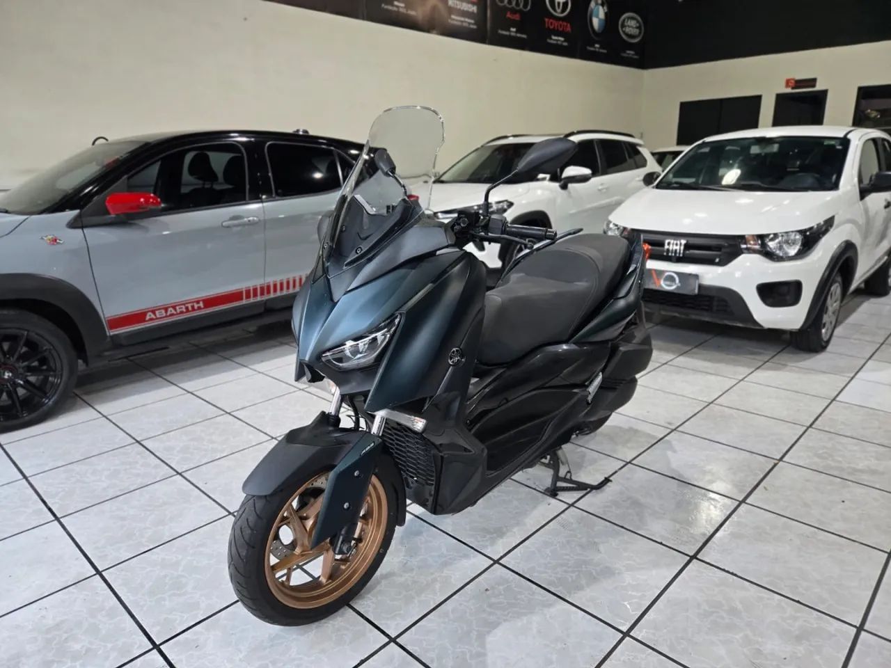 Yamaha Xmax 250 abs 2023 - Foto 2
