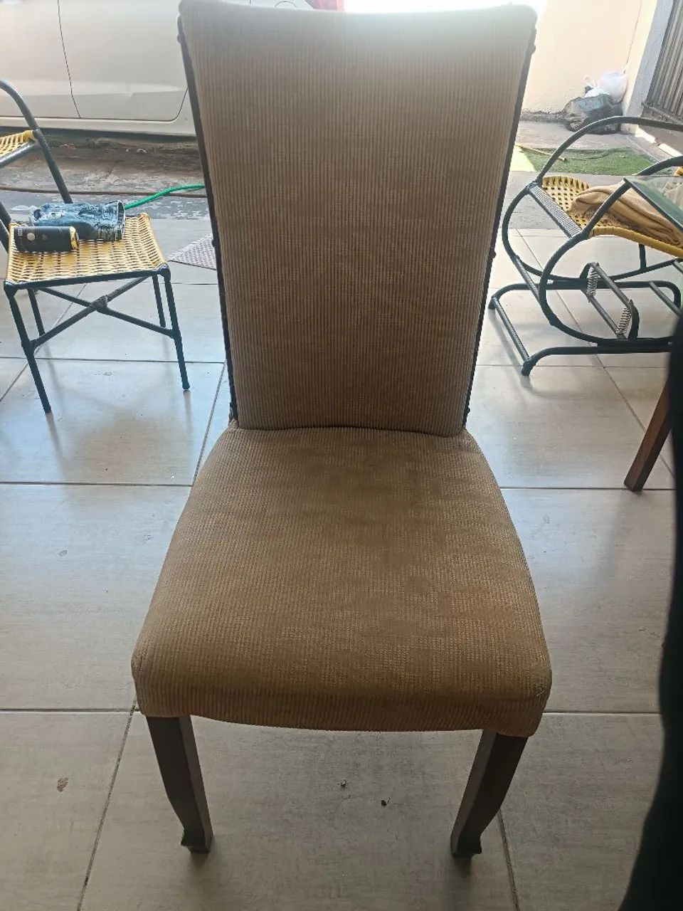 Mesa de tampo de vidro  c 6 cadeiras  - Foto 4