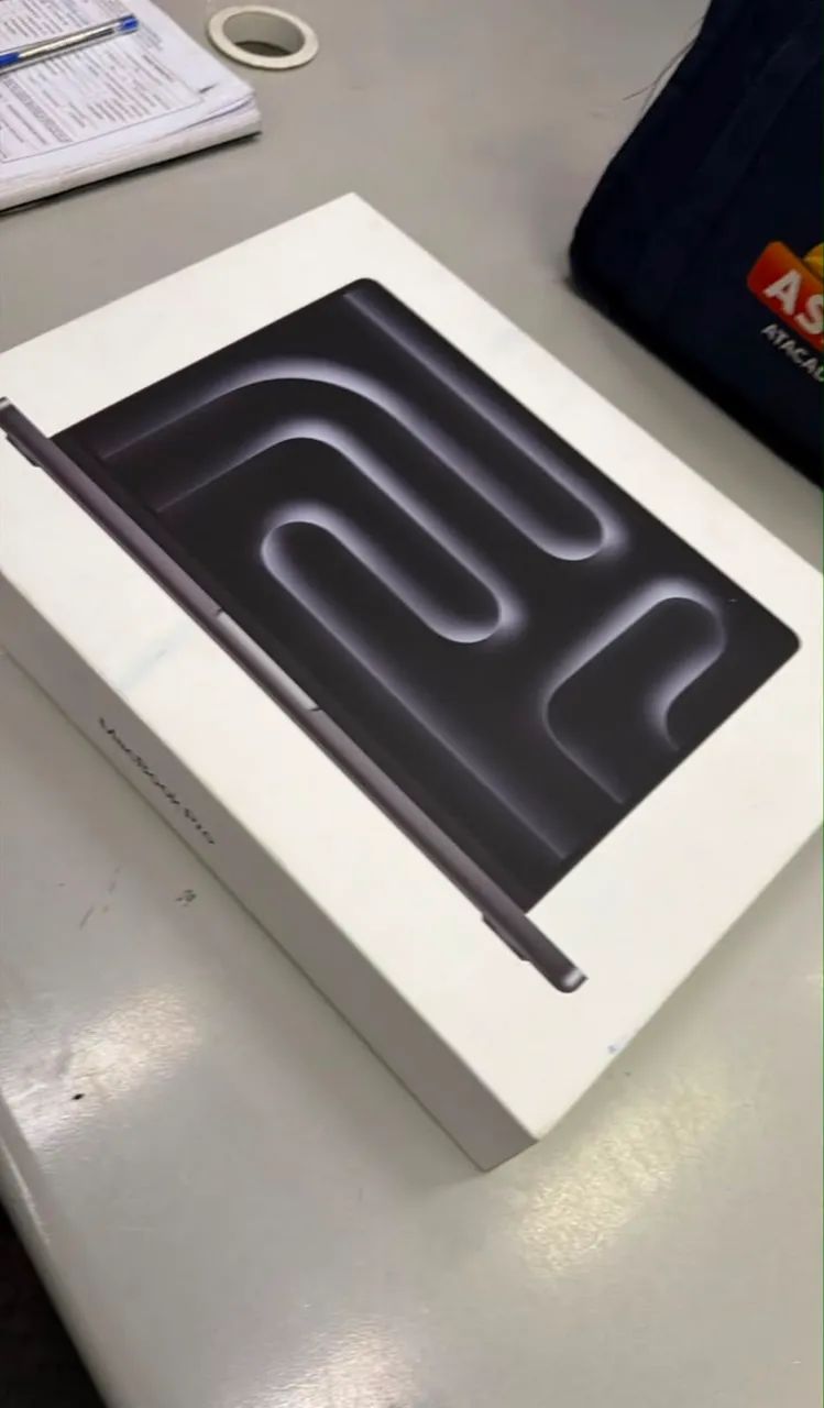 MacBook ? Pro M5 24Gb Ram 1T 