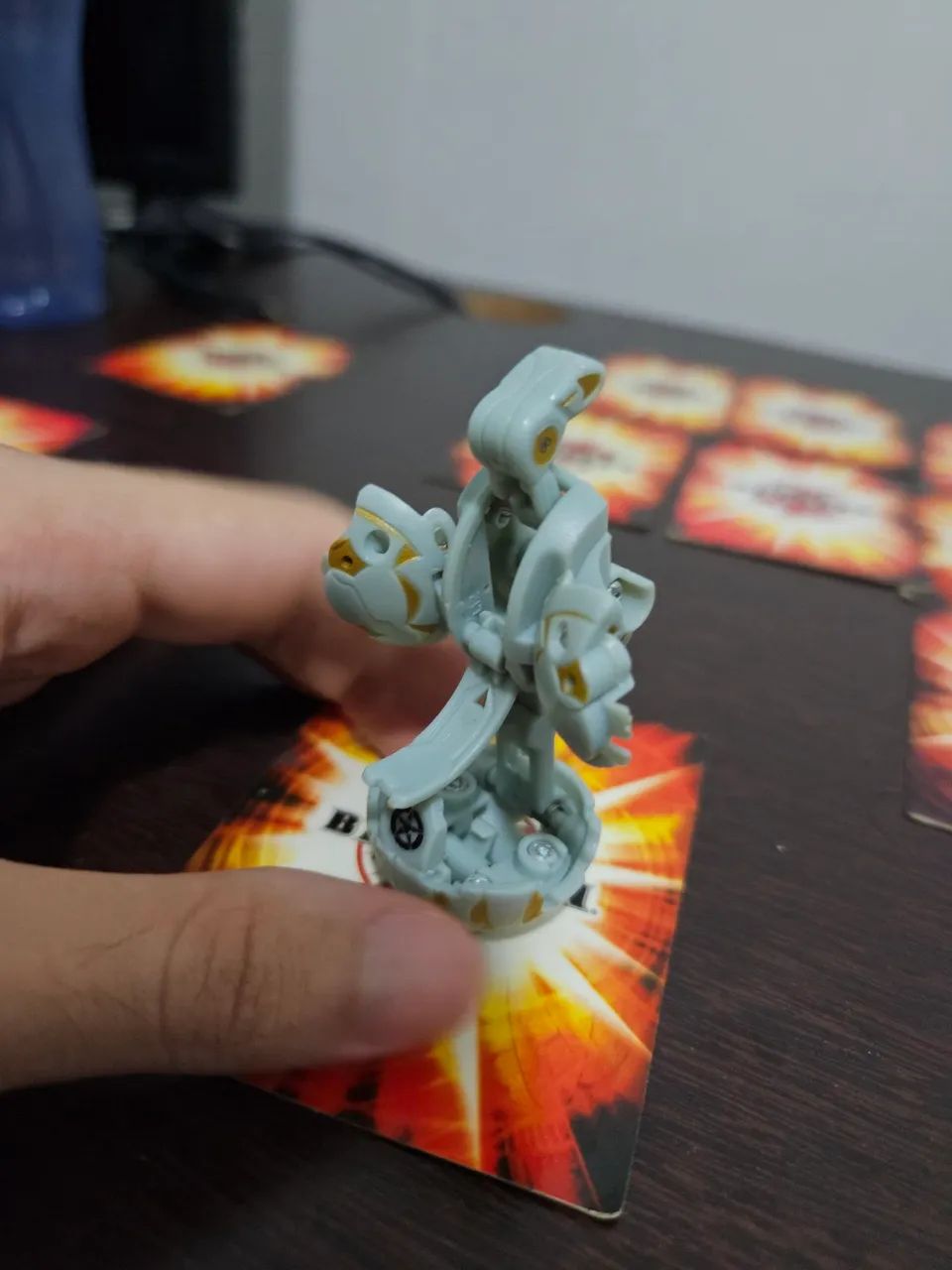 Bakugan Haos mega brontes - Foto 2