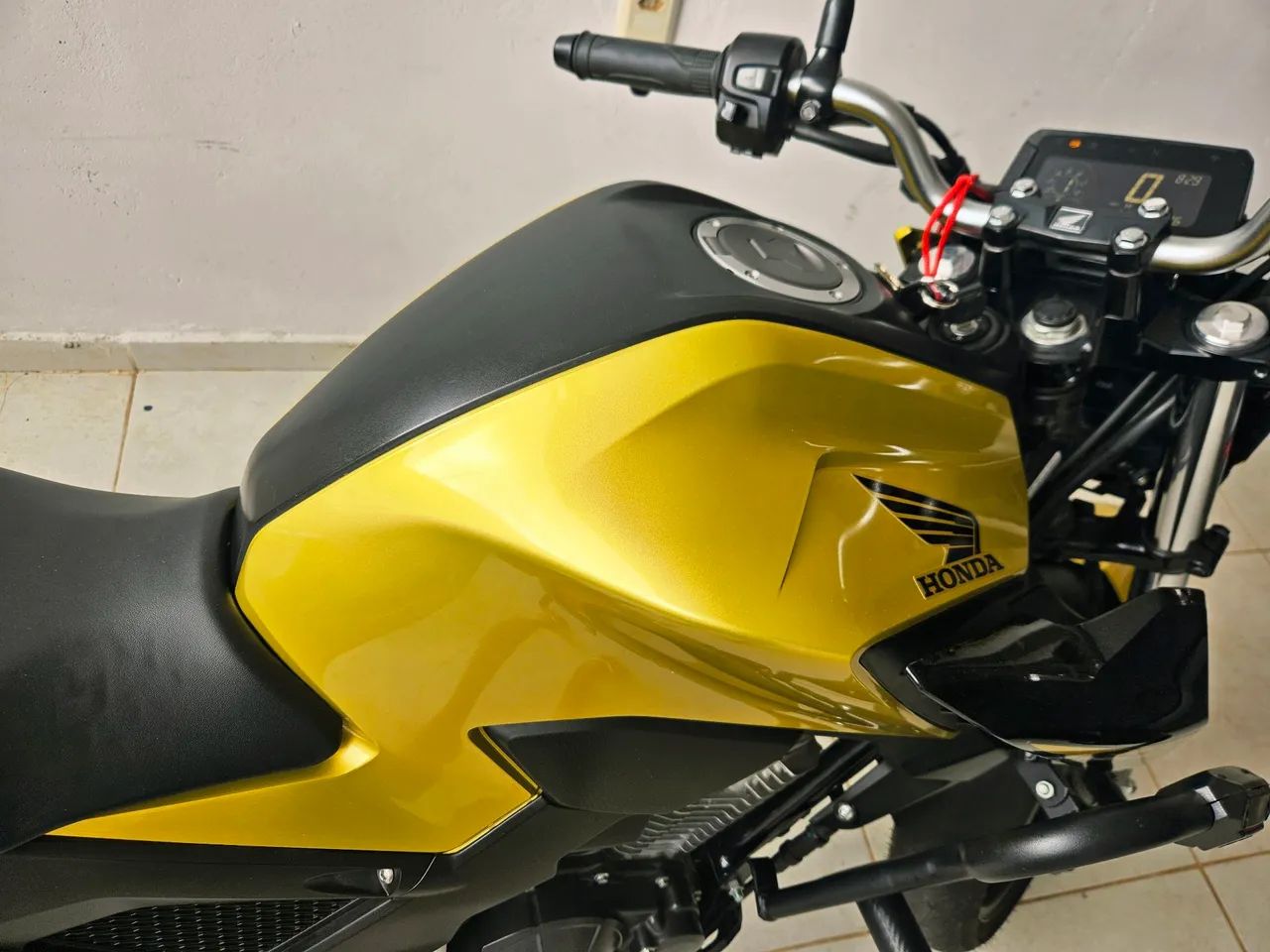 Cb300f ABS impecável  - Foto 3