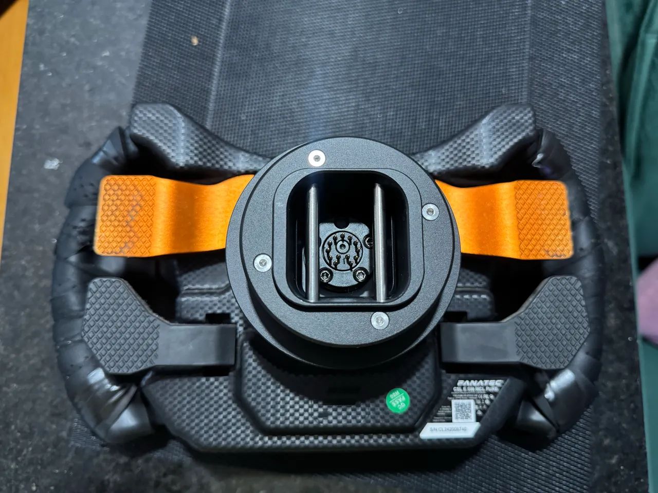 Aro Fanatec McLaren com QR2 - Foto 4