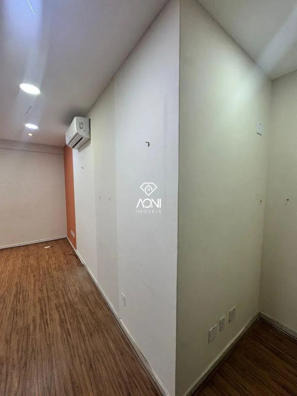 Loja Comercial para Alugar em Praia da Costa  Excelente Localização REF: 8253 - Foto 2