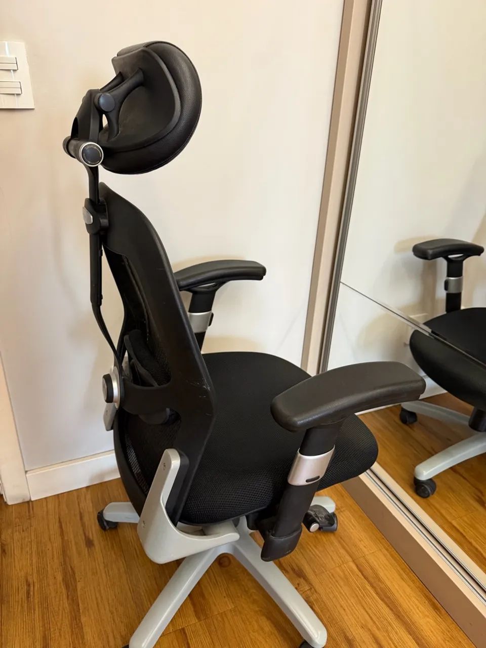 Cadeira de escritório ergonômica  - Foto 4