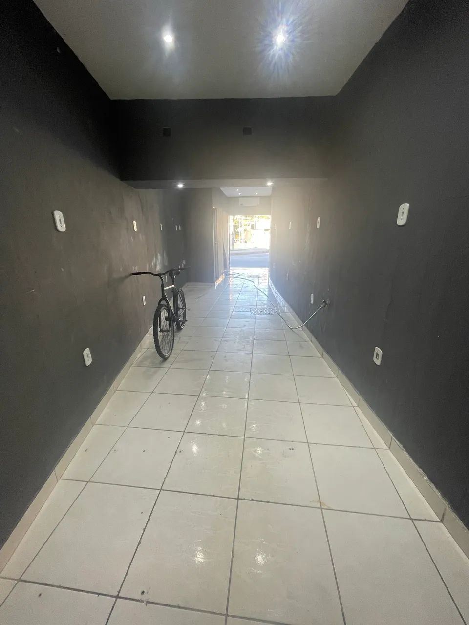 OPORTUNIDADE EM BANGU - CASA + LOJA  - Foto 3