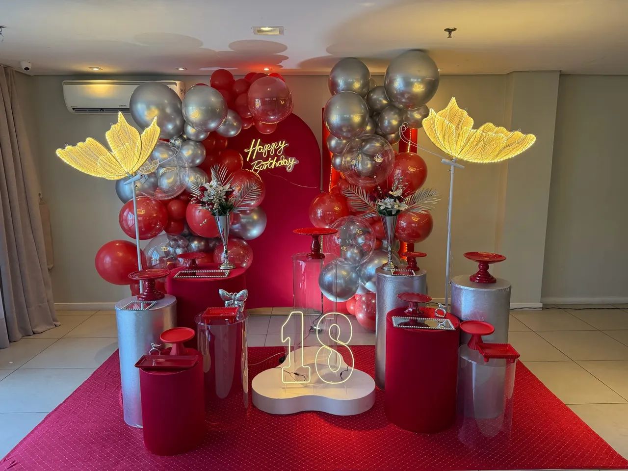 Decoração vermelha com prata  - Foto 3