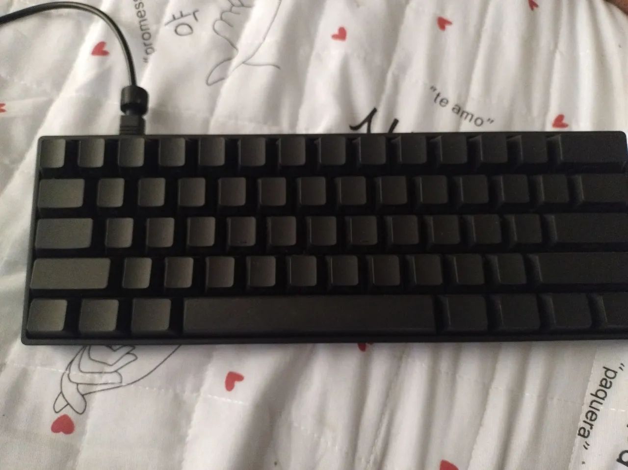 Teclado moonsgeek fun 60 pro