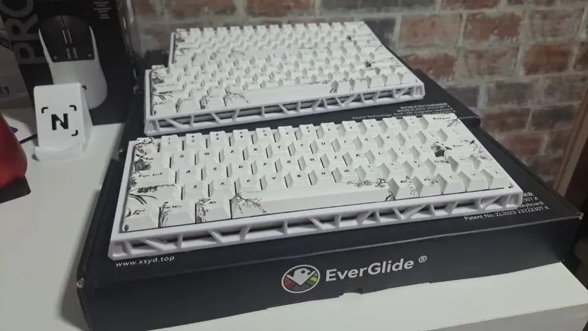 EVERGLIDE AE64 PRO plastic case