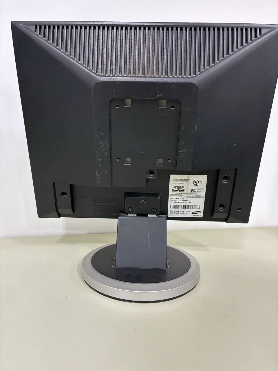 Monitor Samsung SyncMaster 740N (17 polegadas) - Foto 2