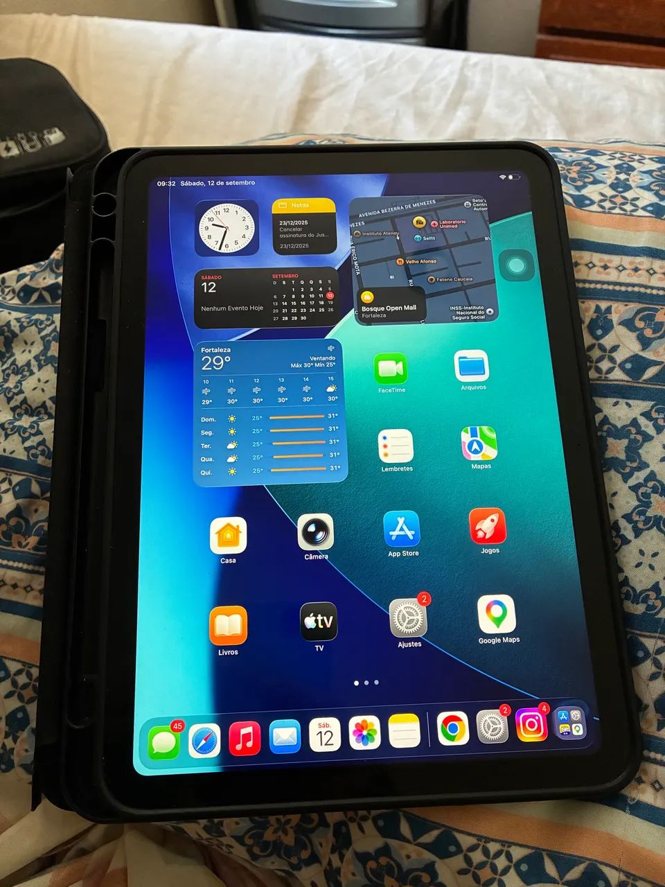 iPad 11 (A16) - Seminovo (Excelente) + Acessórios 