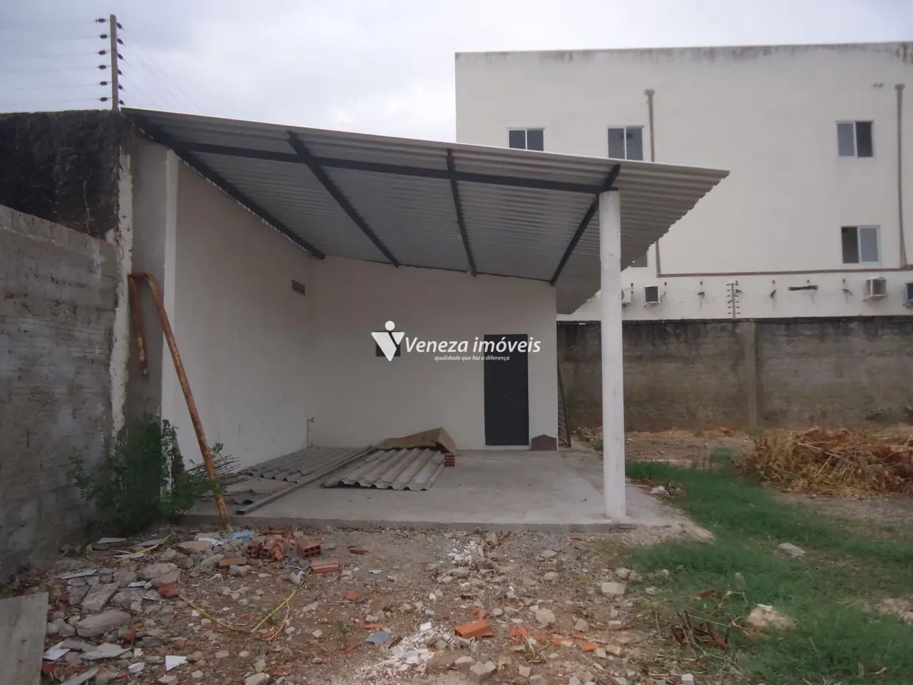 Terreno Comercial de esquina para aluguel - Foto 9