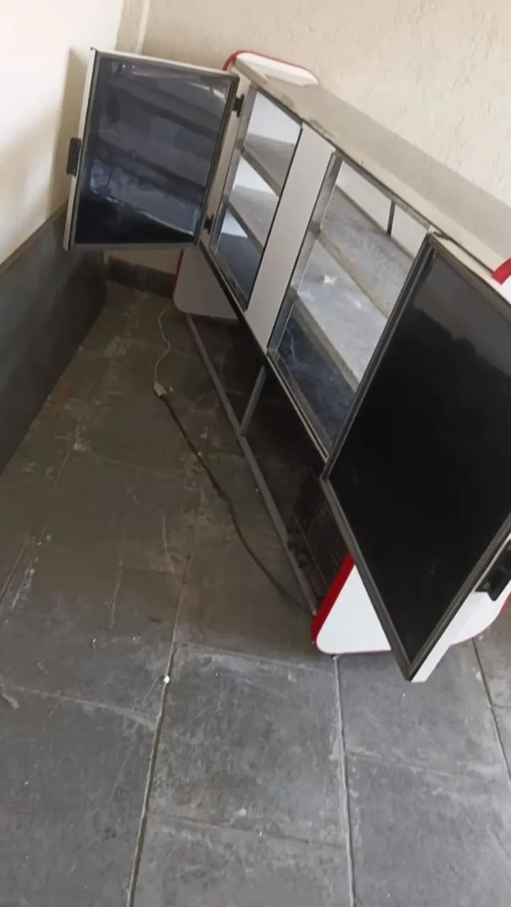 Vende -se balcão refrigerado 220 volts  - Foto 3
