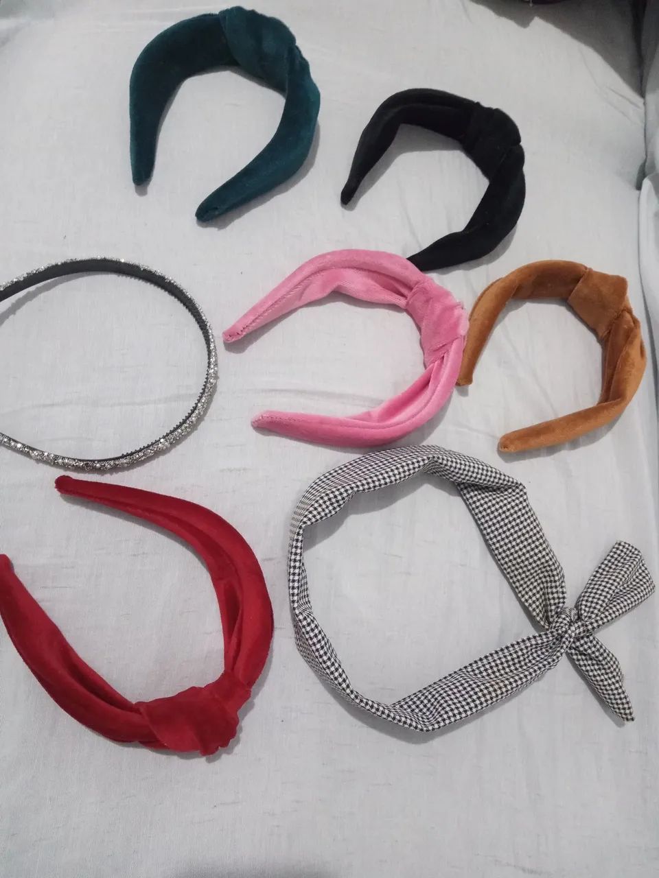 Bolsas, tiaras e cintos - Foto 3