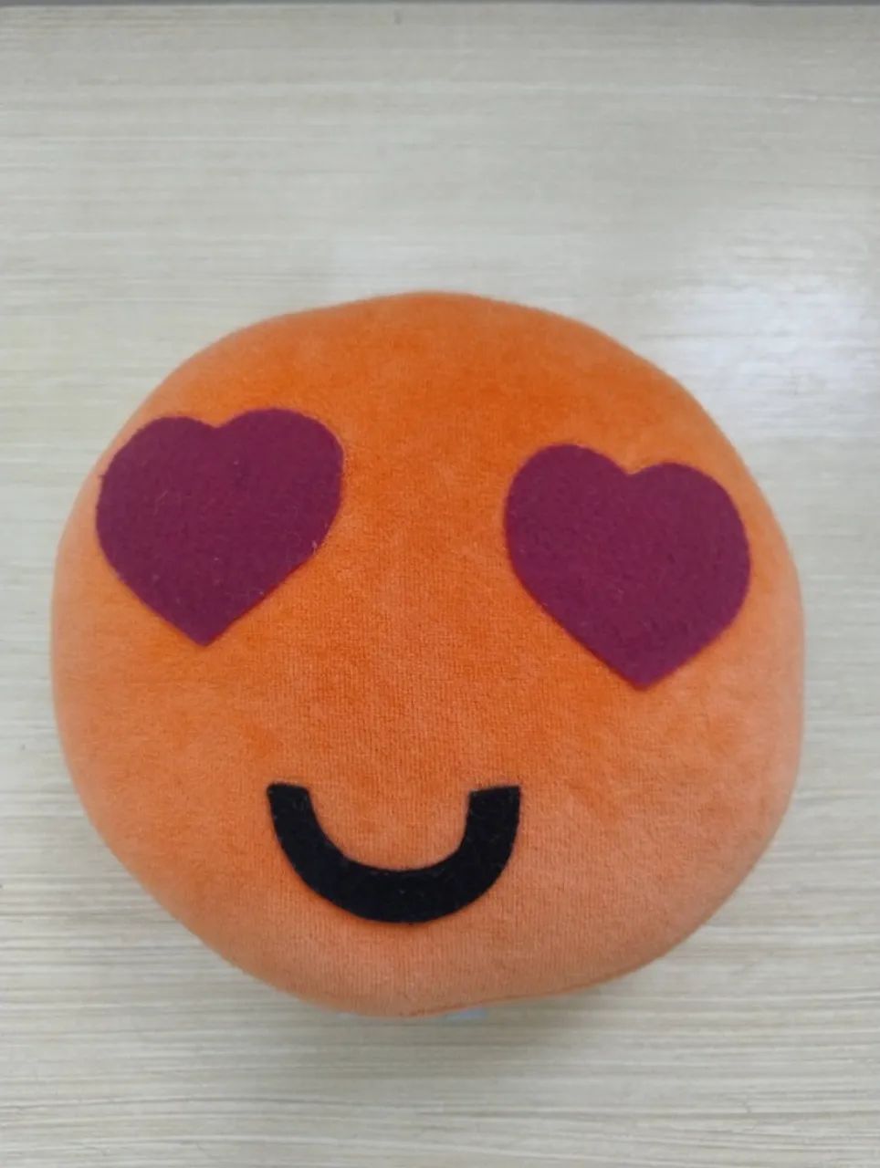 Almofada emoji pequena 20 cm