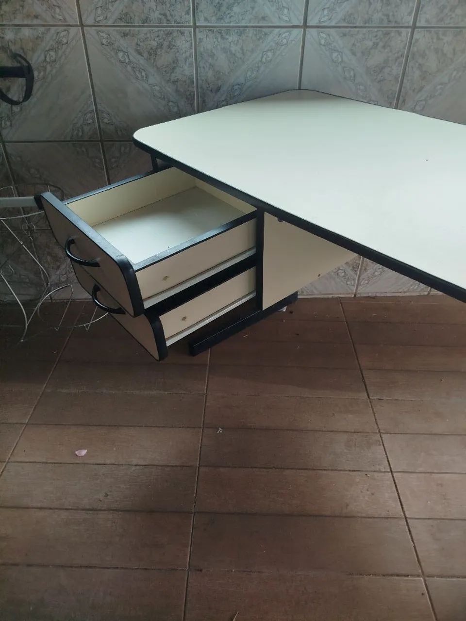 DOAÇÃO DE MESA ESCRITÓRIO  - Foto 3