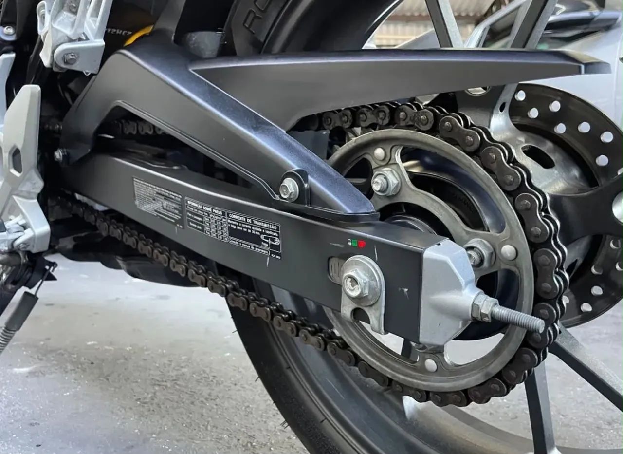 CB 300 - Foto 3