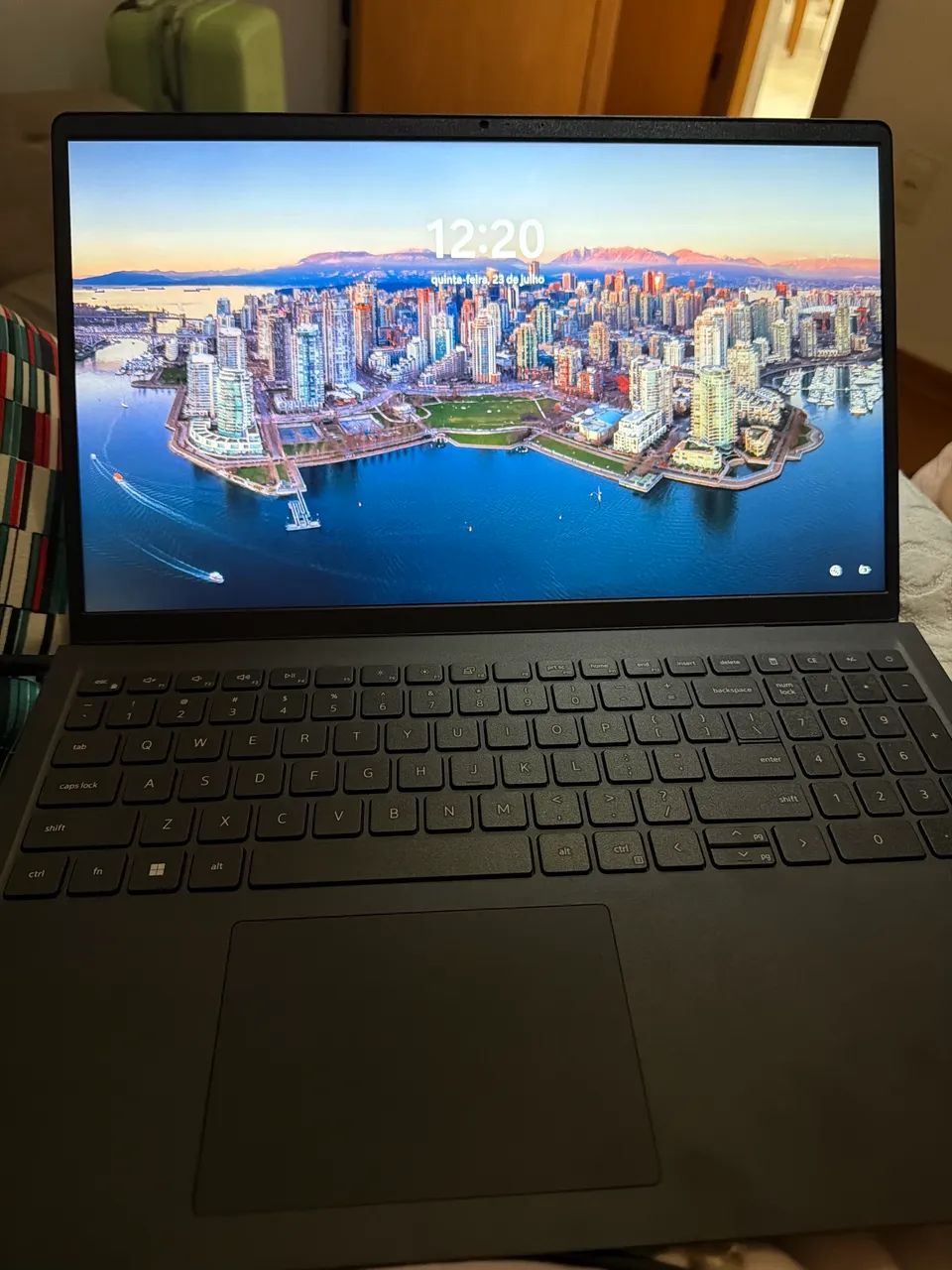 Notebook Dell Ele é um Ryzen 7 7730U 16Gb de memória RAM