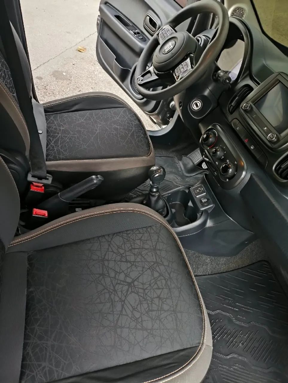 Fiat Mobi Trekking 1.0 Flex 5P 2022 - Foto 3