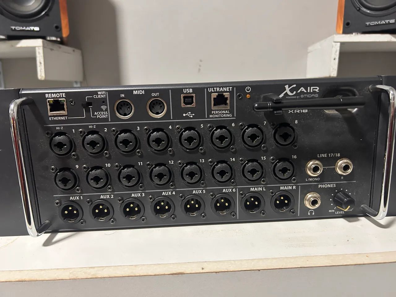 Mesa de Som DIGITAL Behringer XR 18  - Foto 2