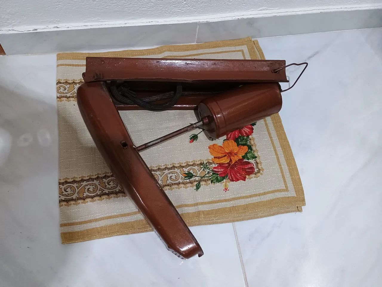 Antiga máquina de ar para automóveis. - Foto 4