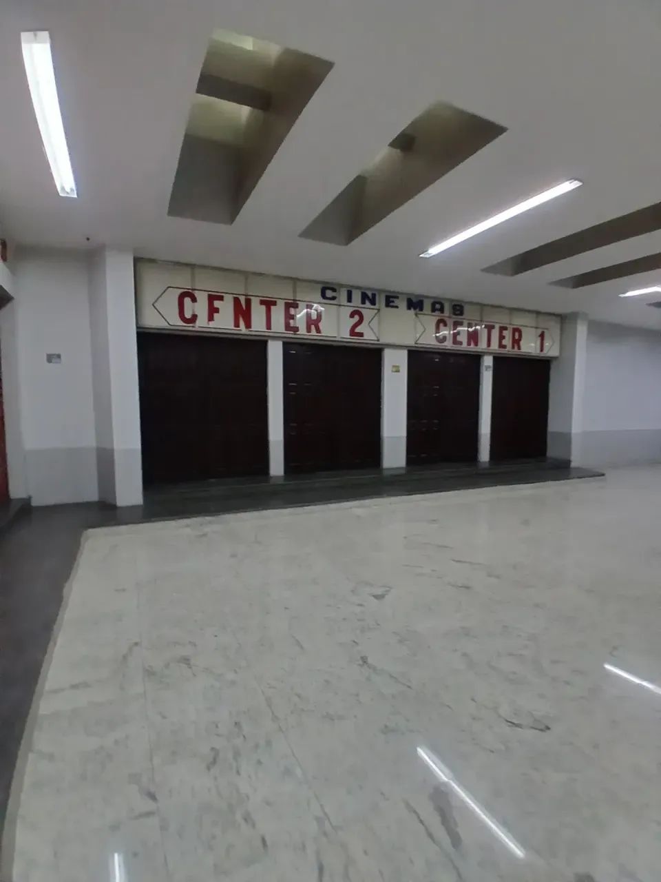 ALUGO I ÁREA COBERTA 1200m²