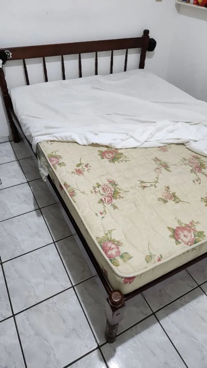 Cama casal com colchão - Foto 2