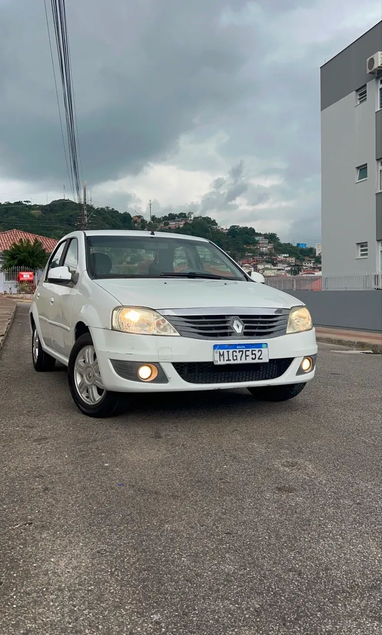 Renault Logan Expression Hi-flex 1.6 8V 4P 2011