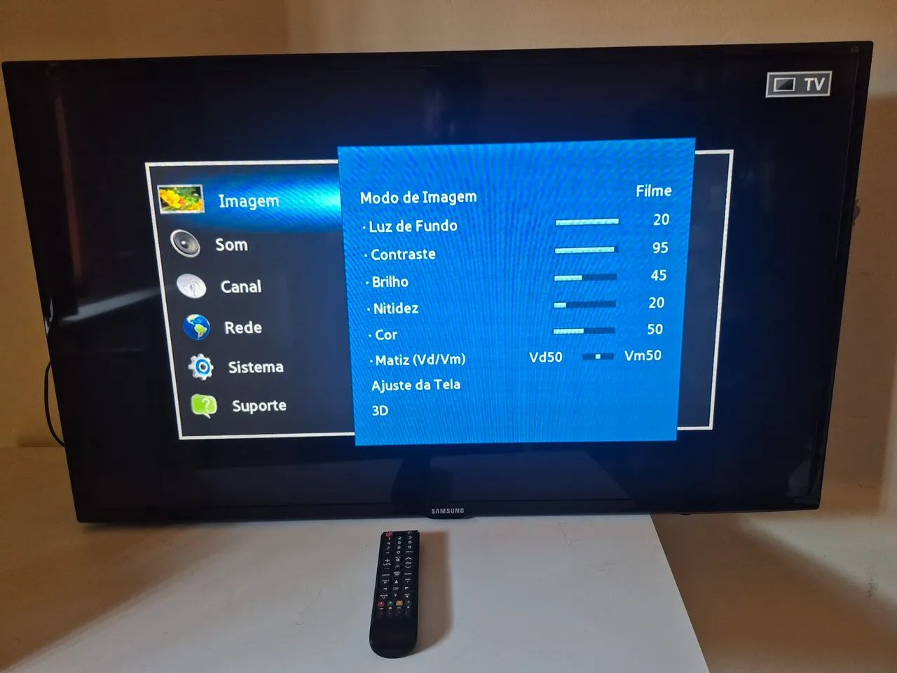 TV Samsung LED 40" Full HD - Modelo EH6030