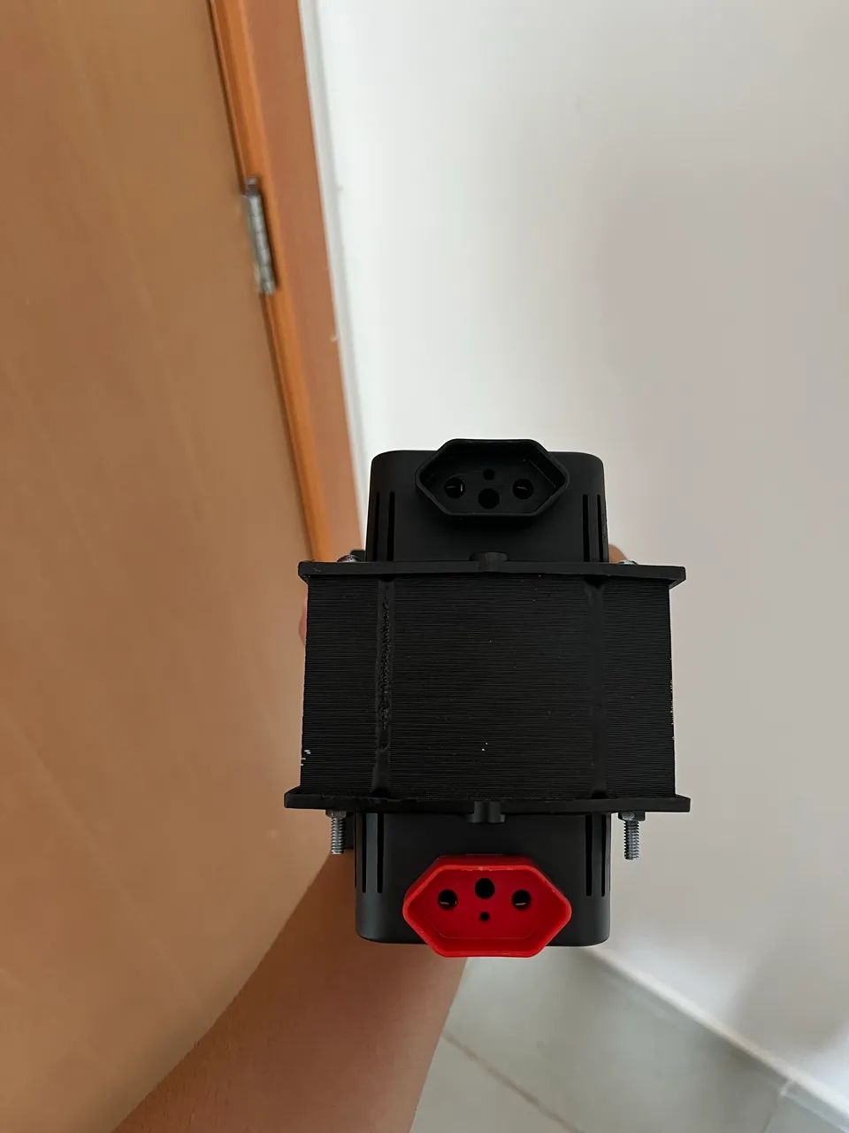TRANSFORMADOR 5000VA NOVO - Foto 4