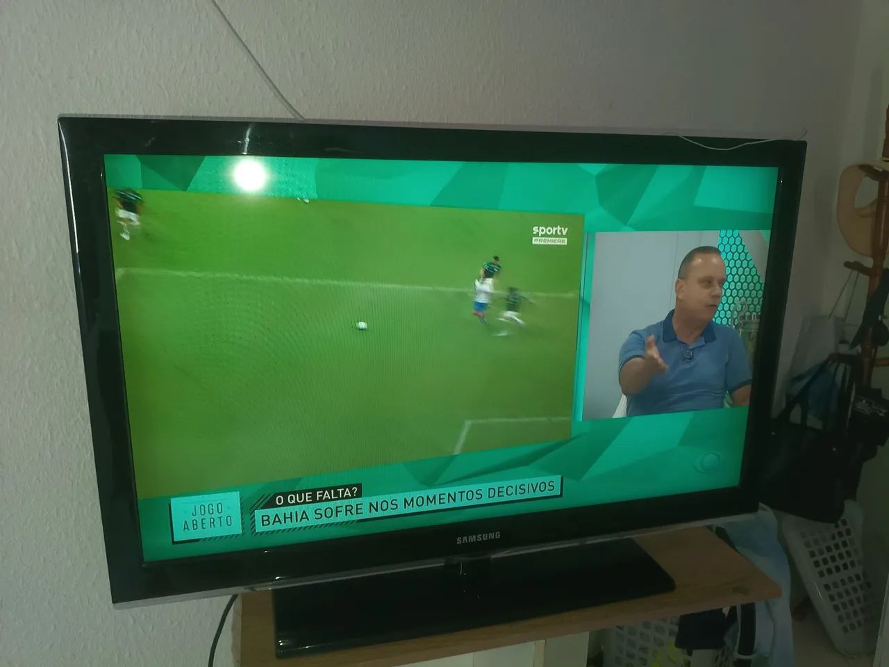 Tv 42 pol - TVs - Cajazeiras V, Salvador 1496761862 | OLX