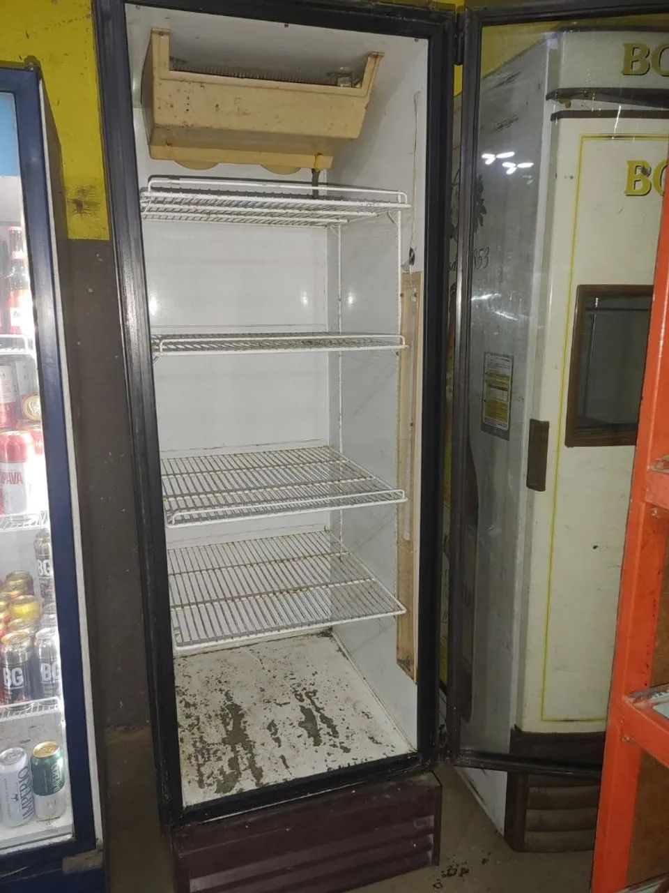 Freezer vertical expositor 