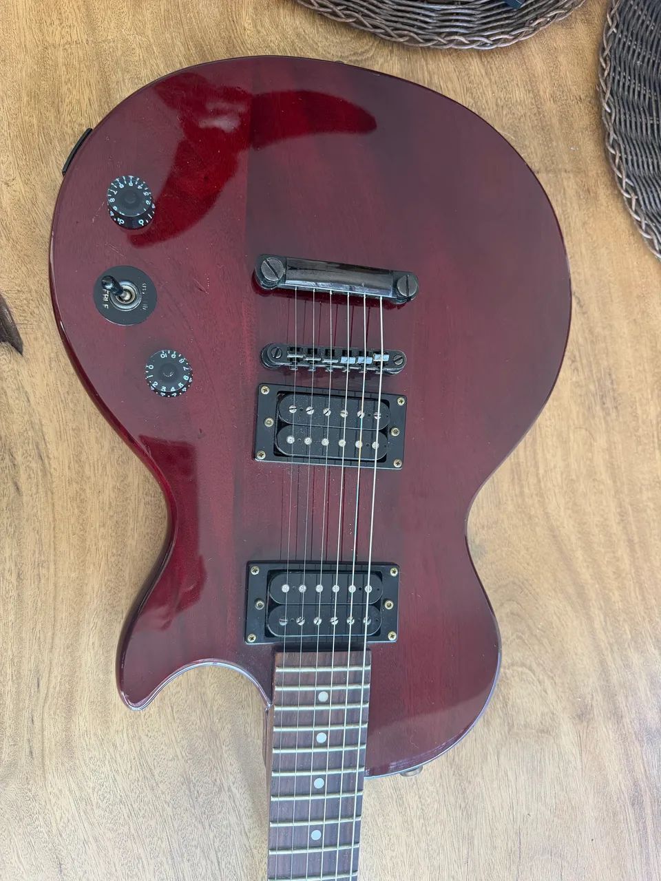 Guitarra EPIPHONE - toda original  - Foto 2