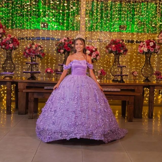 ? Vestido de Debutante / Festa Lilás ? Bordado Floral 3D - Foto 2