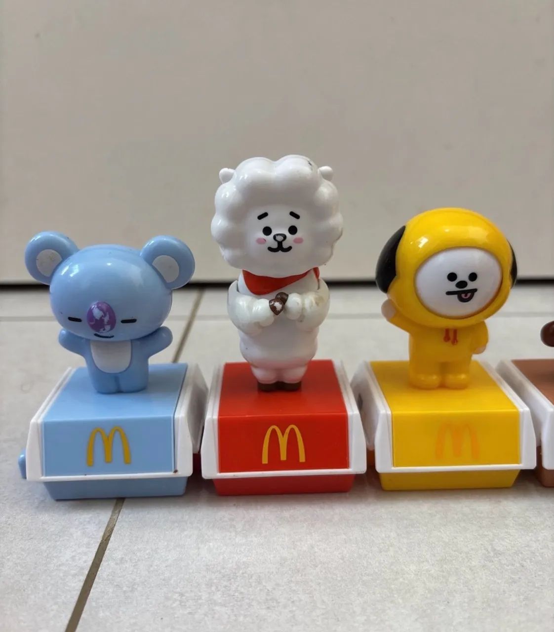 Coleção BT21 McDonalds imcompleta - Foto 2